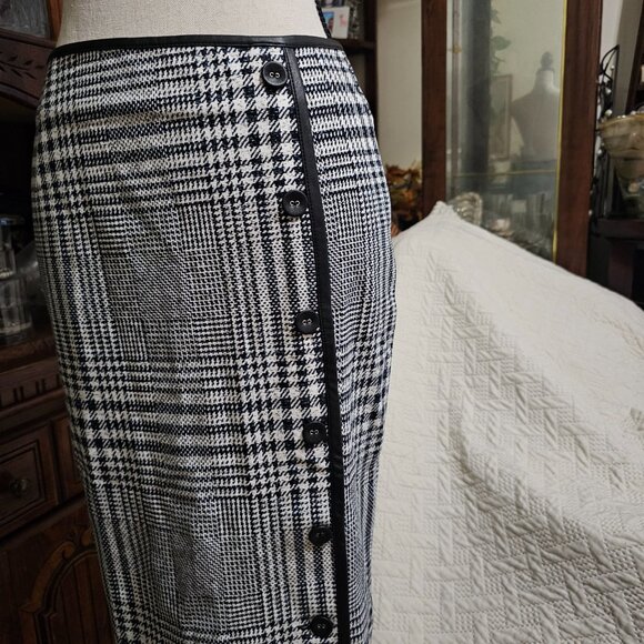 J. McLaughlin Plaid Pencil/Midi Skirt - Picture 6 of 12